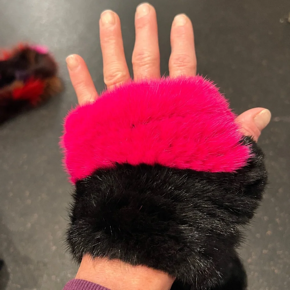 Real Fur Fingerless Gloves NWT - Picture 1 of 4